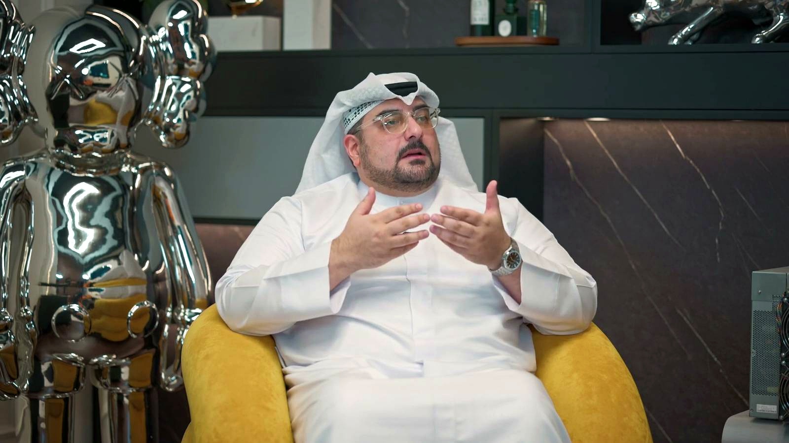 His Early Business Experience in Crypto discussed in the video