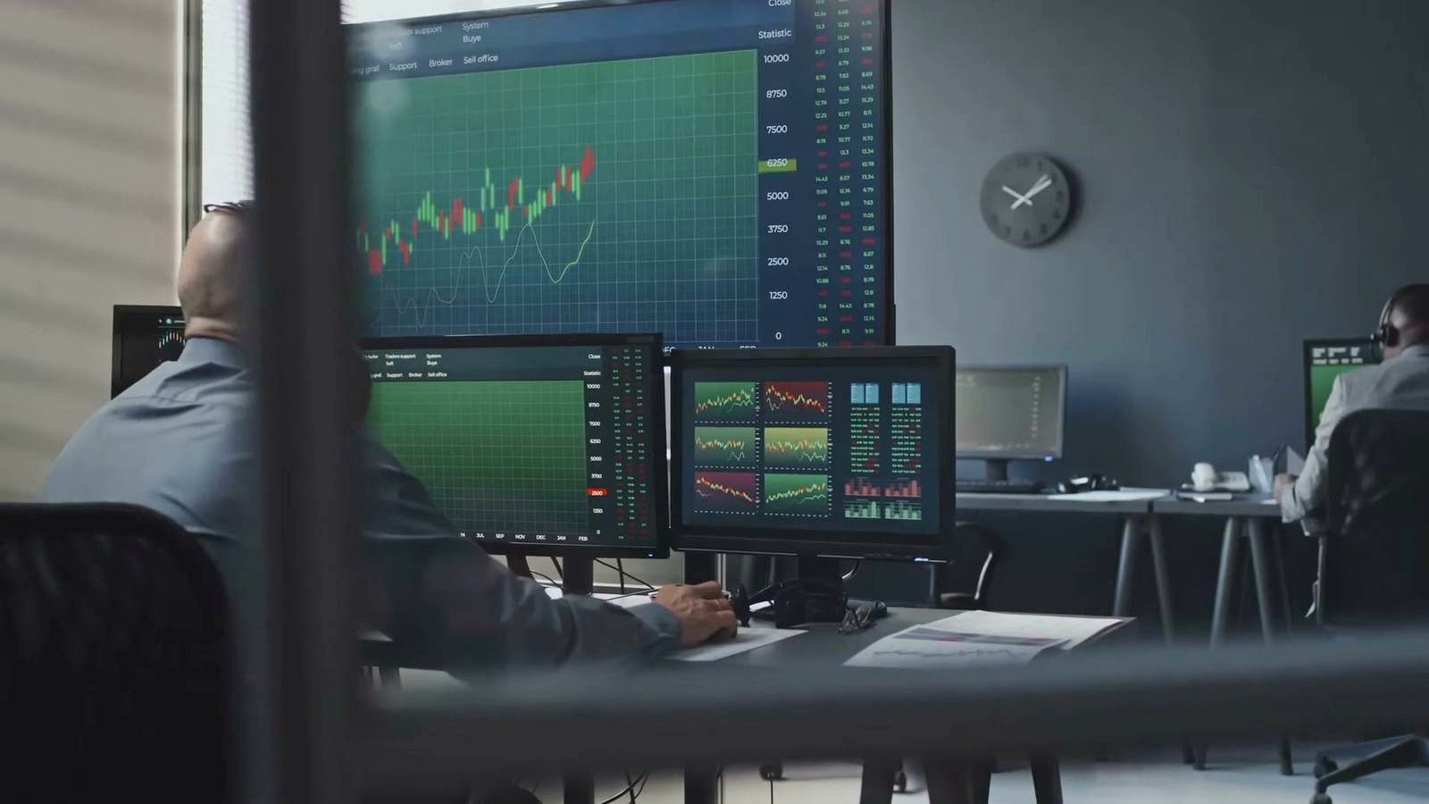 Complexity and Learning Curve discussed in the video