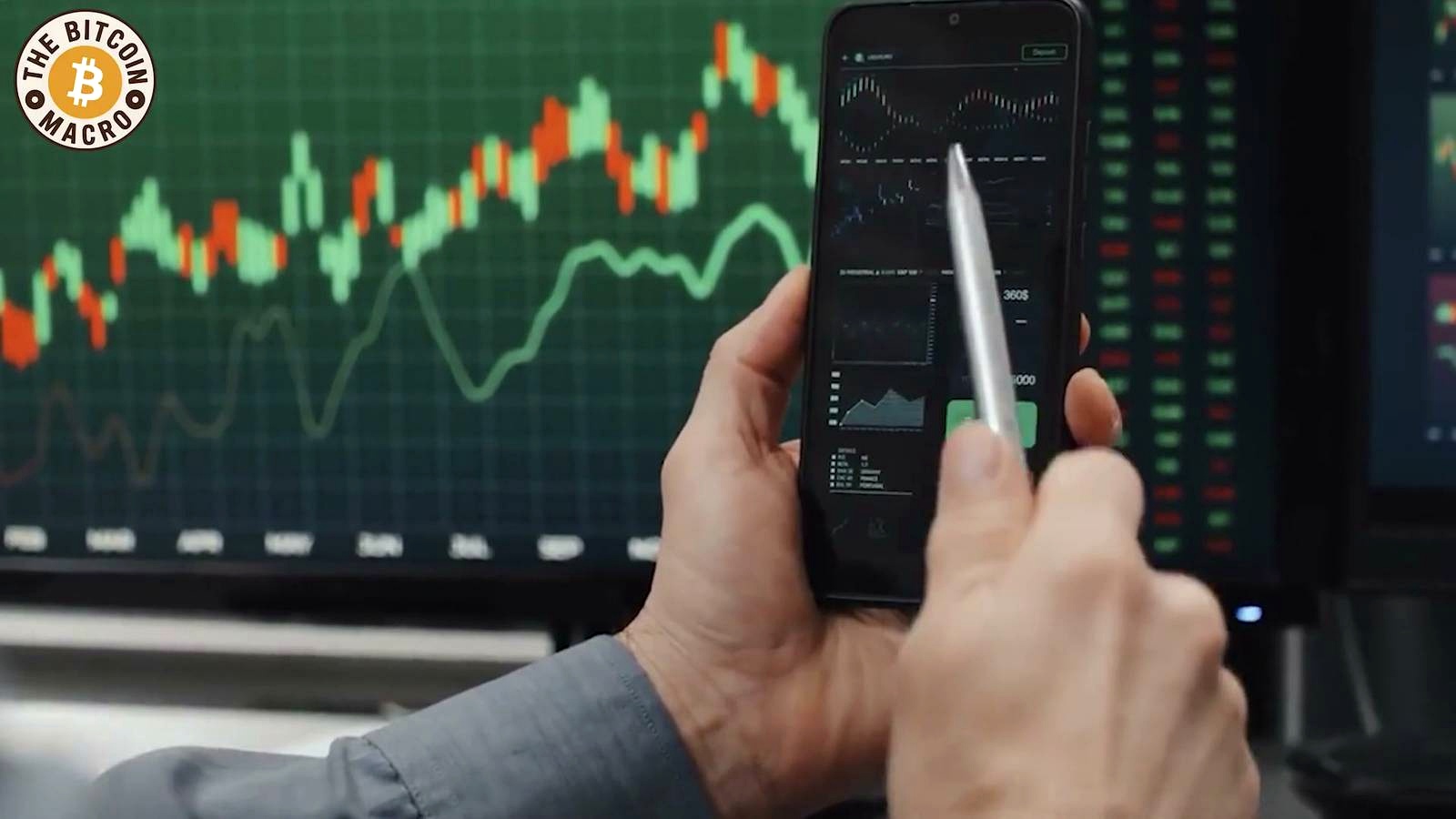 Bitcoin Bull Case Builds as Macro Risk Keeps Rising